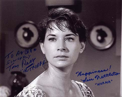 Lois Nettleton autograph